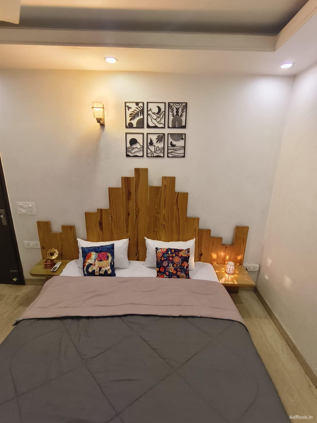 2 BHK Serviced  Apartment  In (Kalkaji)