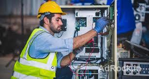 WE ARE HIRING SERVICE TECHNICIANS-MALE