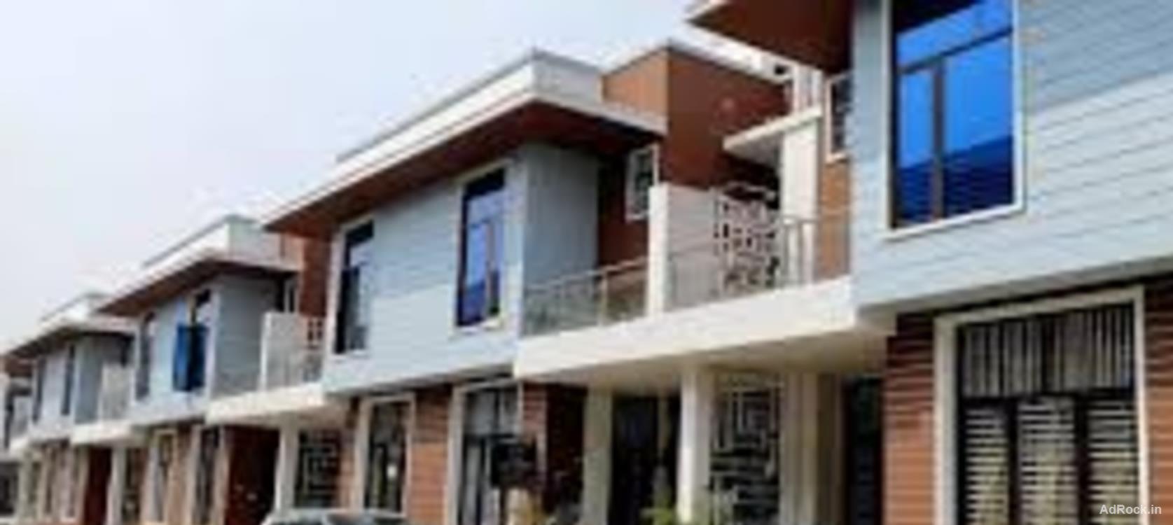 Purchase a freehold villa at Green Villa 2 in Noida Extension.